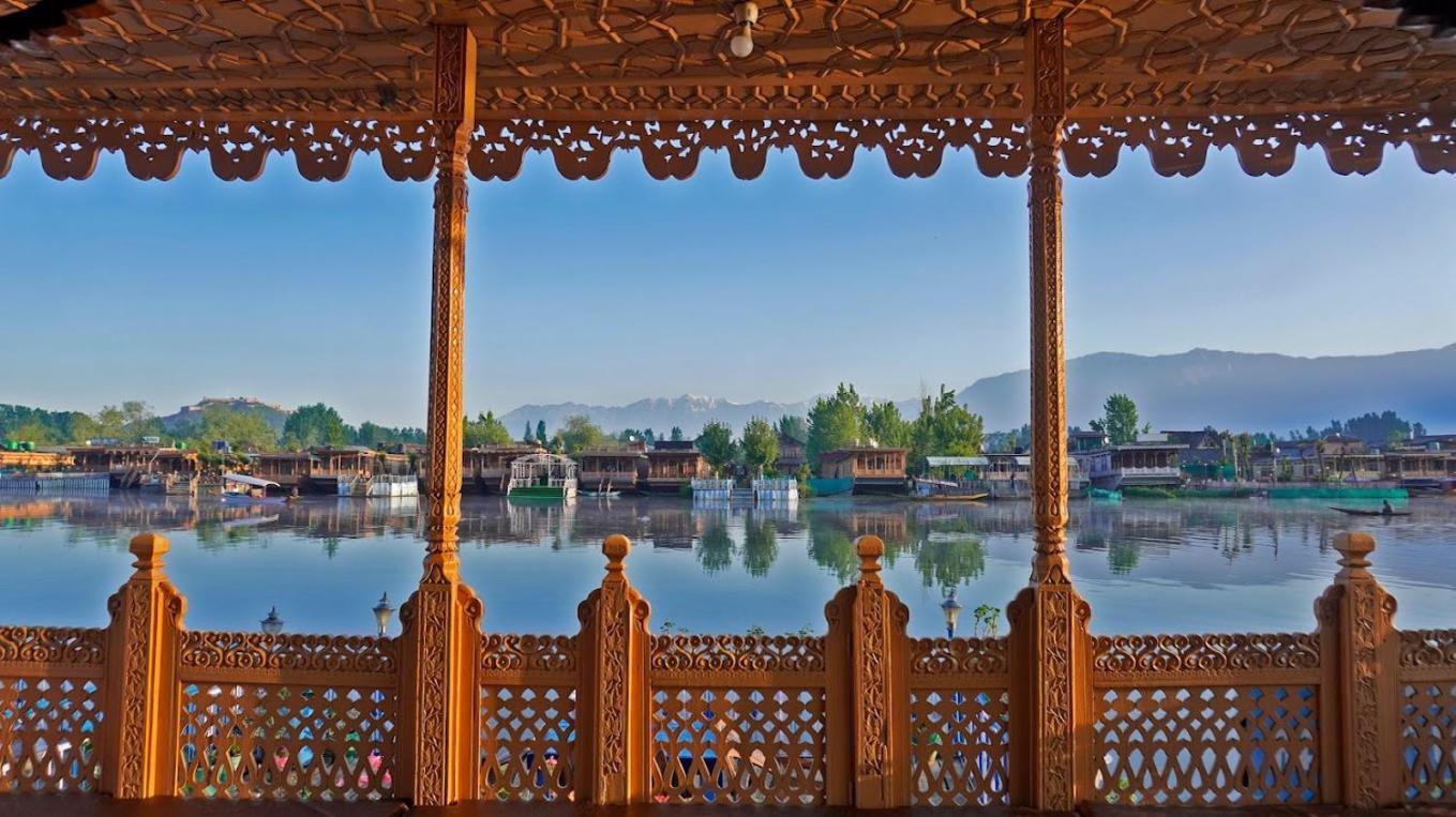 Mossess Group Of Houseboats Hotel Srinagar  Bagian luar foto